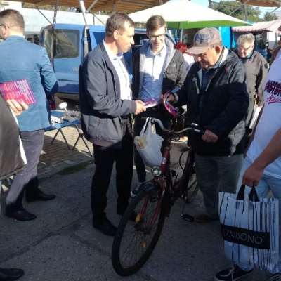 Marek Belka poparł Cezarego Olejniczaka